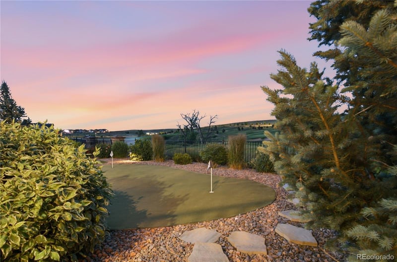27822 Long Pl, Aurora, CO 80016