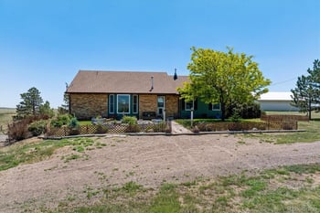 45412 Sun Country Dr, Elizabeth, CO 80107