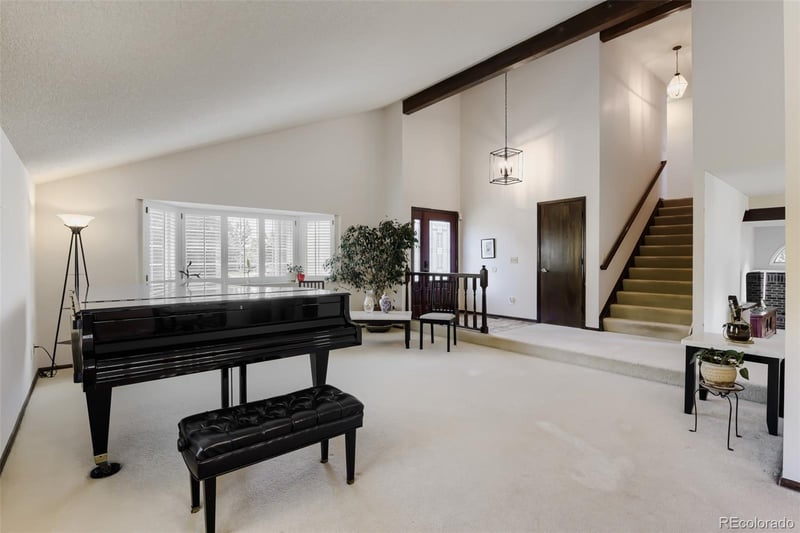 543 Old Stone Dr, Littleton, CO 80126