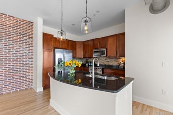 10111 Inverness Main St #316, Englewood, CO 80112