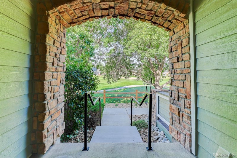 2718 Greens Dr, Littleton, CO 80123