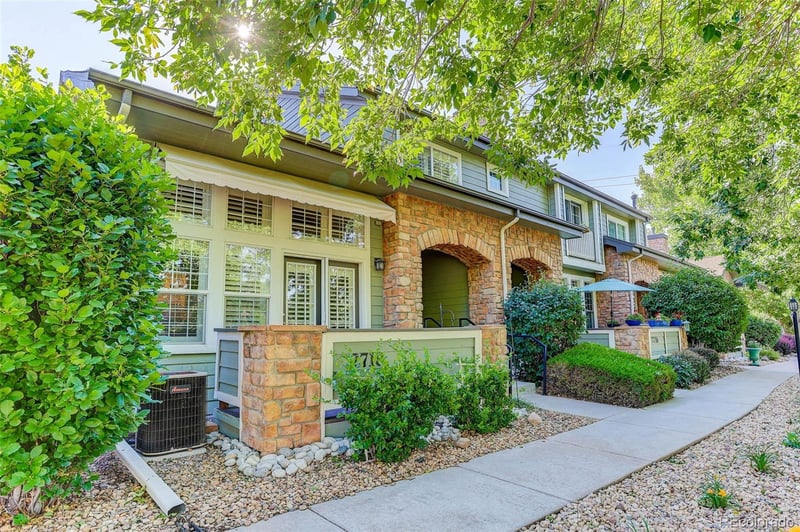 2718 Greens Dr, Littleton, CO 80123