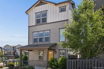 8871 Southurst St, Littleton, CO 80129