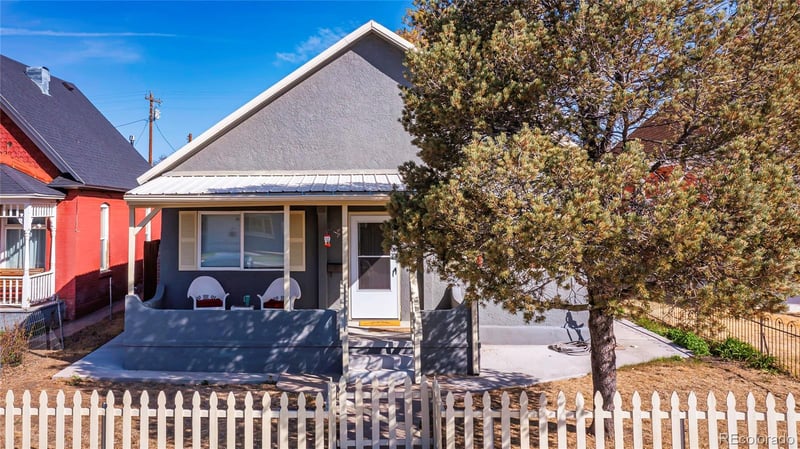 232 6th St, Walsenburg, CO 81089