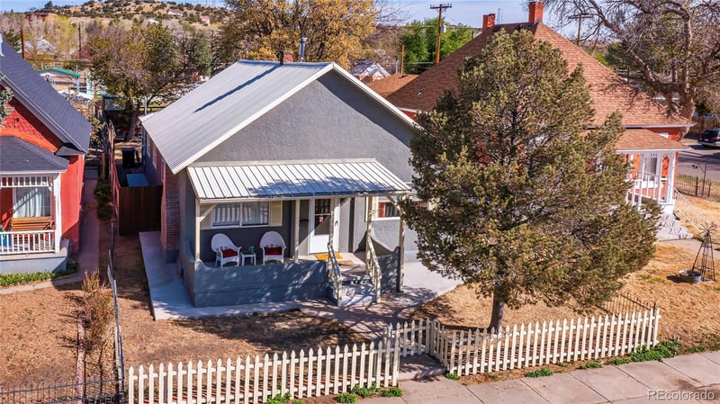 232 6th St, Walsenburg, CO 81089