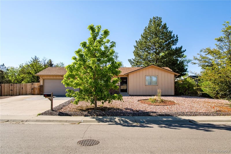 16474 E 7th Ave, Aurora, CO 80011