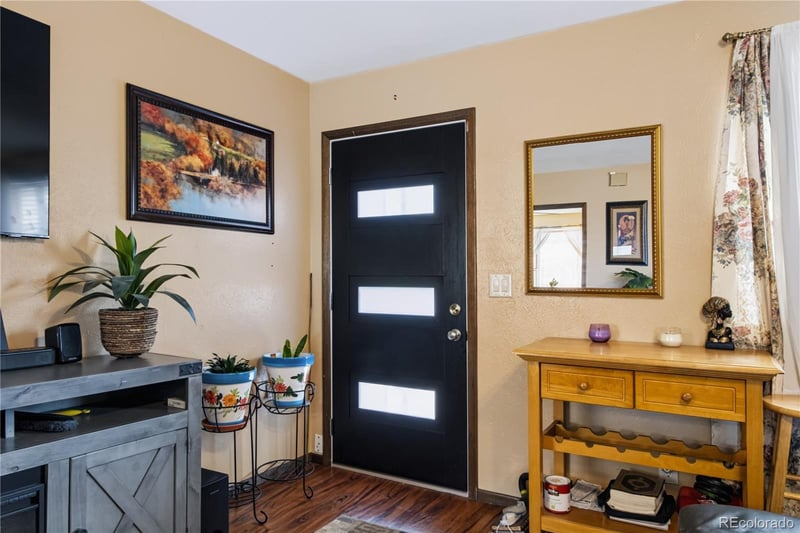 16474 E 7th Ave, Aurora, CO 80011