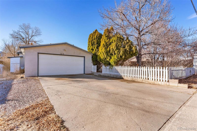 613 Barrett Ave, Canon City, CO 81212
