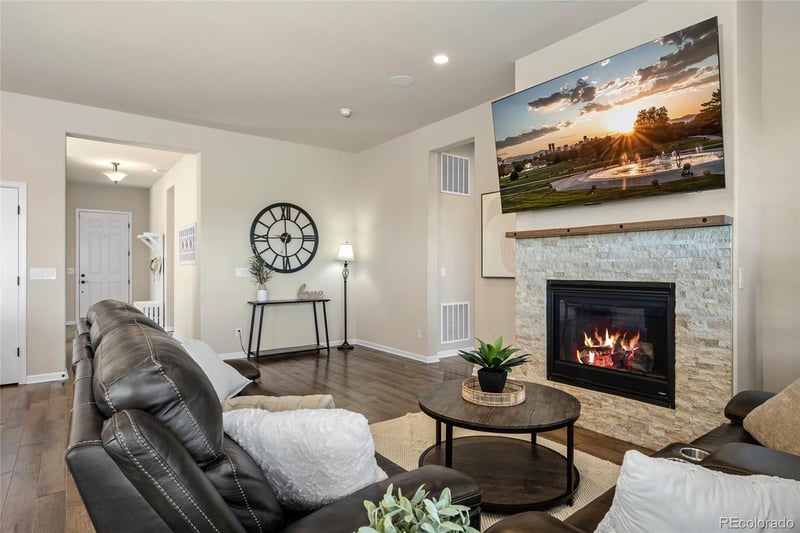 22601 E Del Norte Dr, Aurora, CO 80016