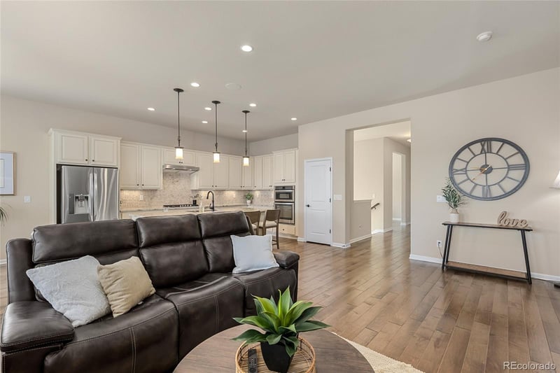 22601 E Del Norte Dr, Aurora, CO 80016