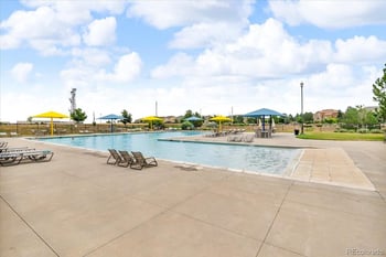 413 N De Gaulle Ct, Aurora, CO 80018