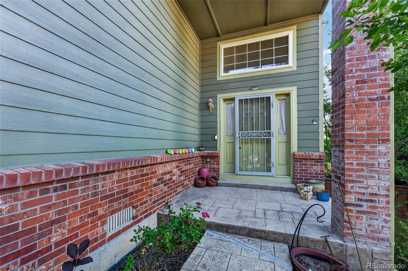 9770 Red Oakes Dr, Littleton, CO 80126