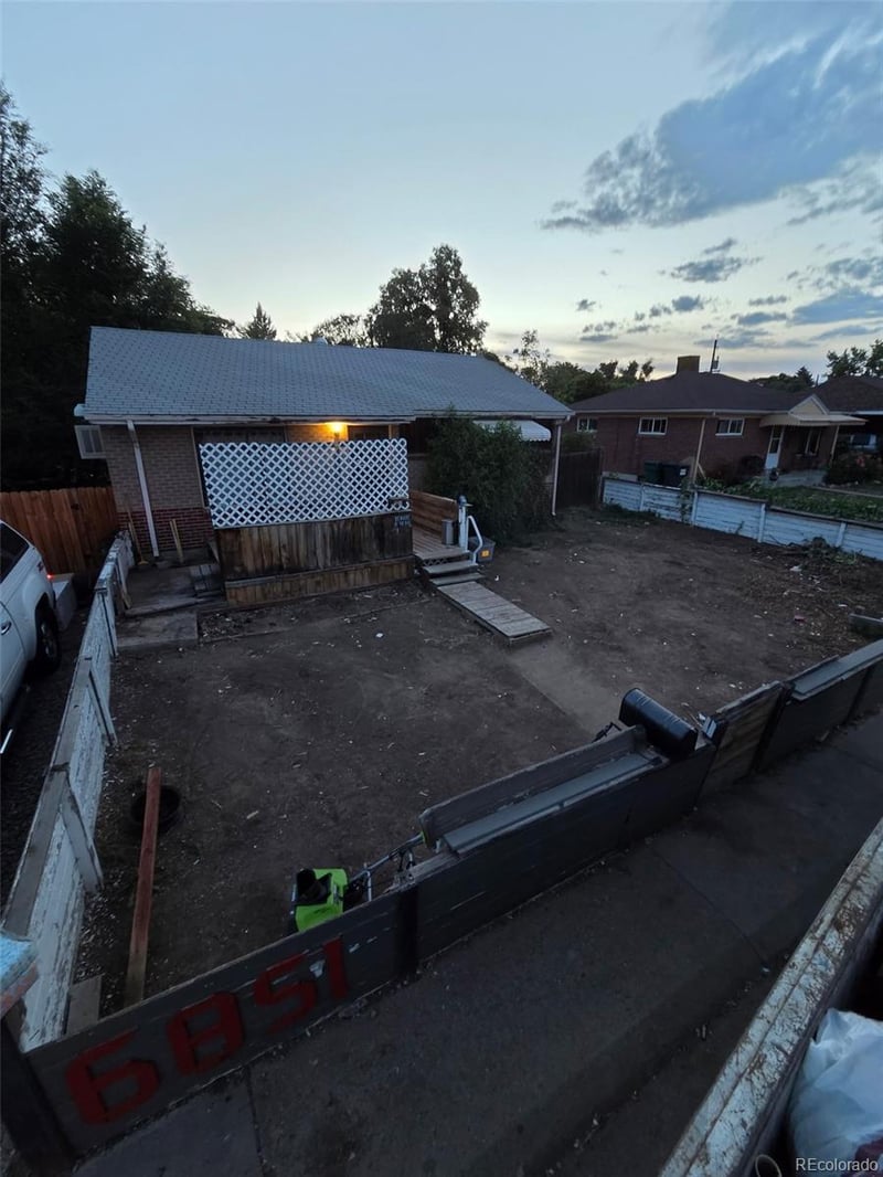 6851 Morrison Dr, Denver, CO 80221