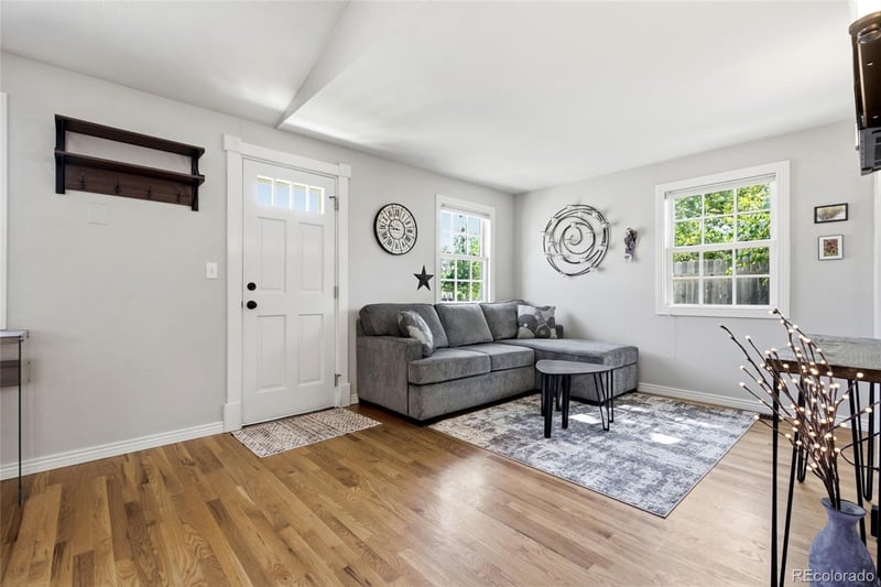 460 Yale Ave, Englewood, CO 80113