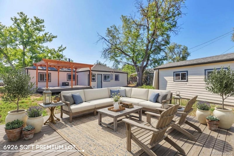 815 Zion St, Aurora, CO 80011
