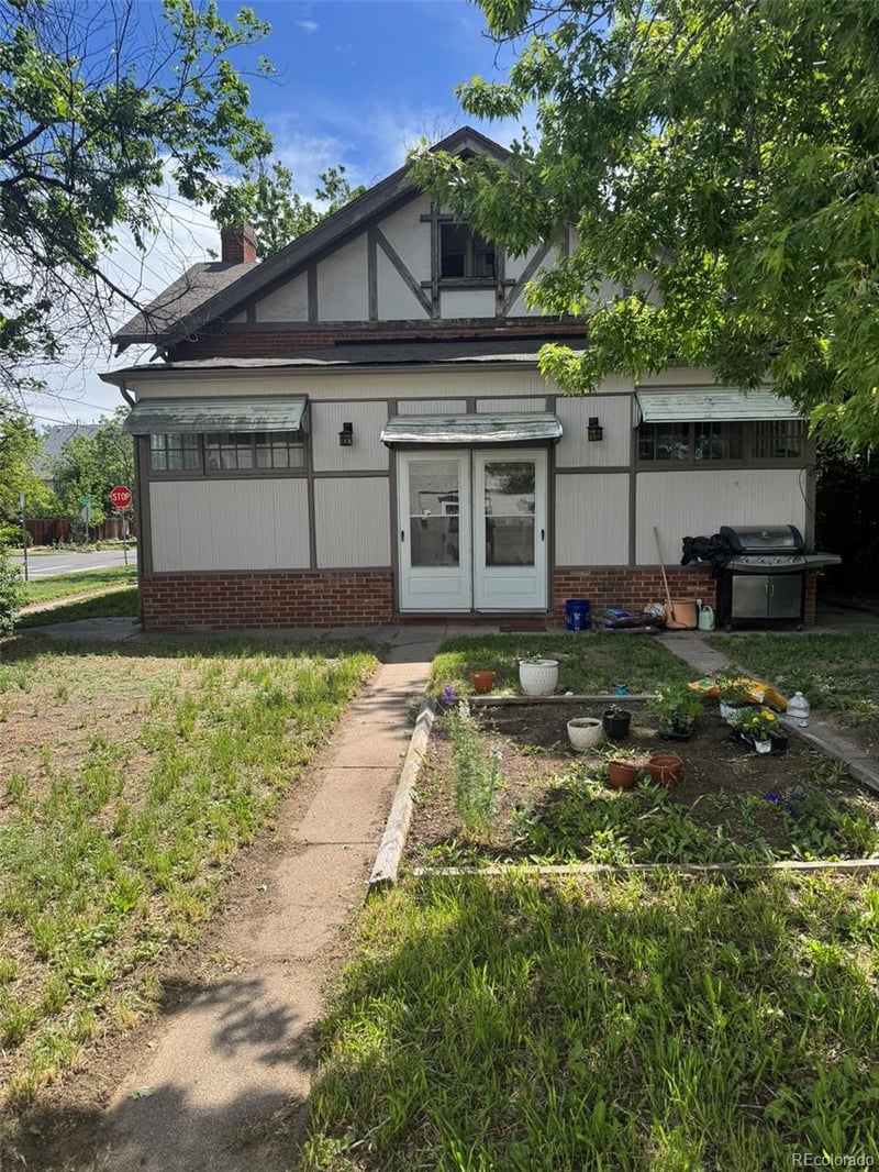1803 Washington St, Denver, CO 80210
