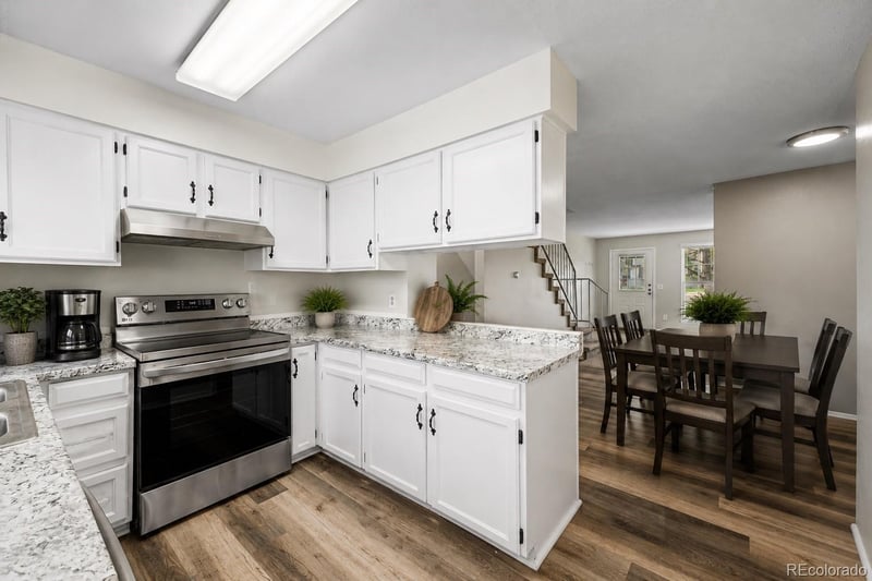 6708 S Holland Way, Littleton, CO 80128