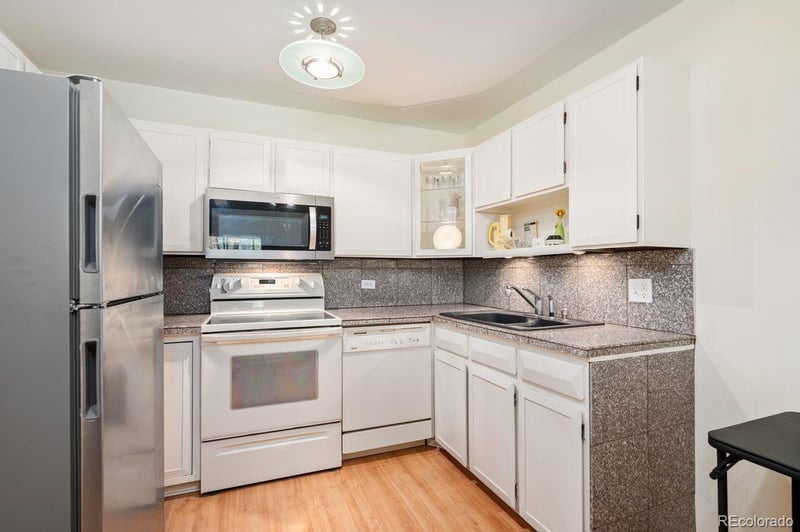 645 Alton Way #10B, Denver, CO 80247