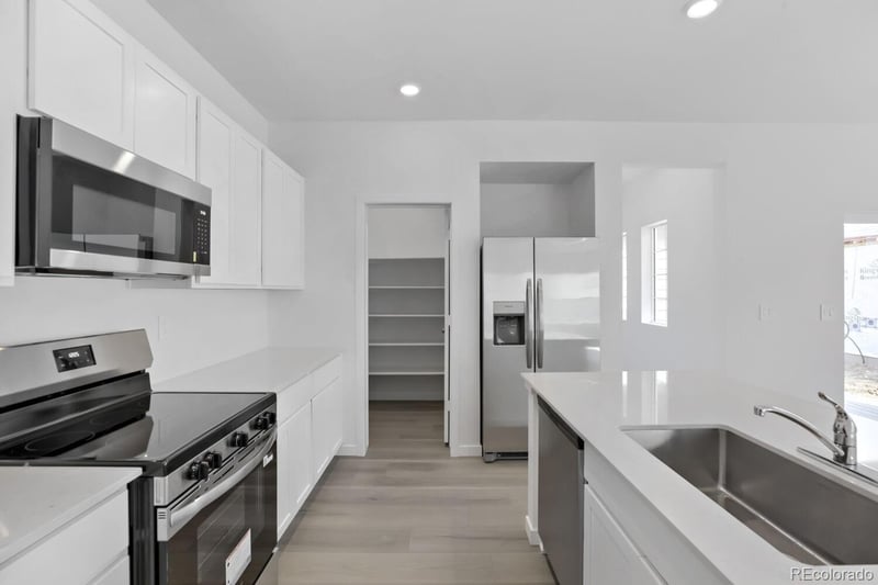 15240 Clayton St, Thornton, CO 80602