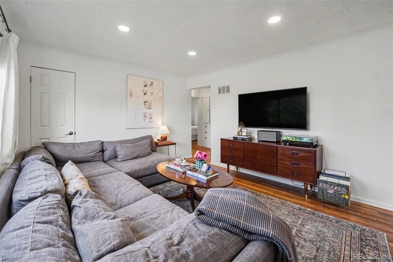 2290 Center Ave, Denver, CO 80223