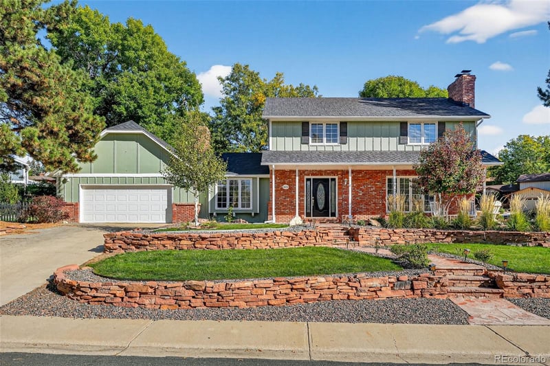 1074 Princeton Dr, Longmont, CO 80503
