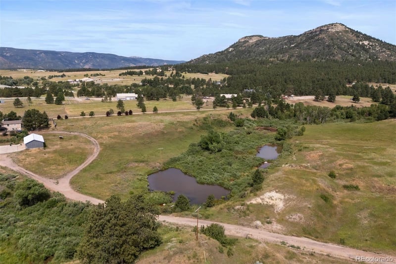 10661 Spruce Mountain Rd, Larkspur, CO 80118