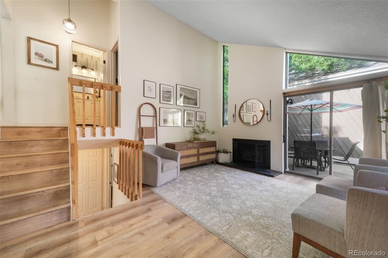 10229 E Peakview Ave, Englewood, CO 80111