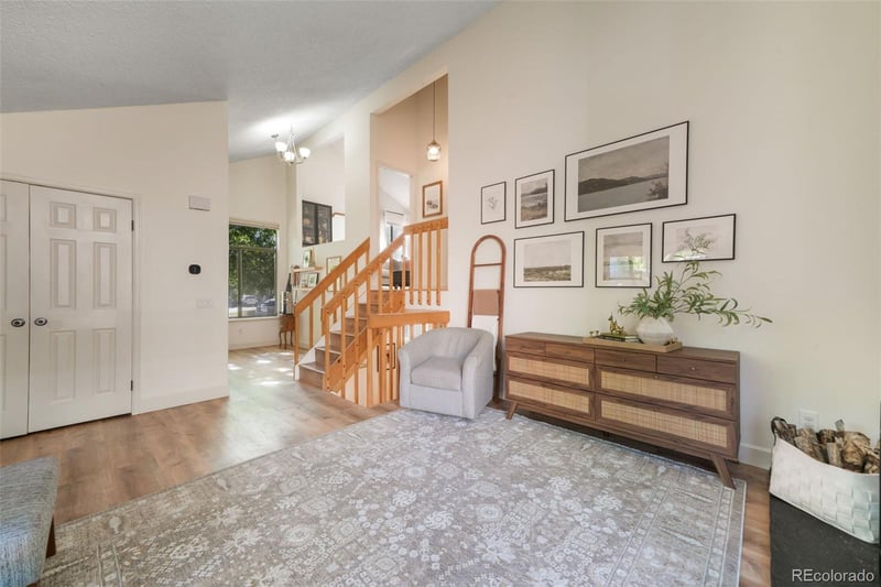 10229 E Peakview Ave, Englewood, CO 80111