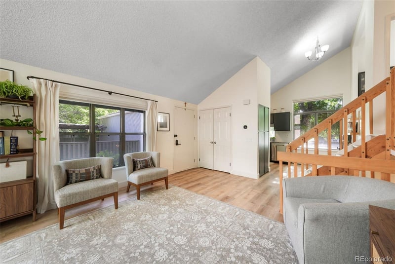 10229 E Peakview Ave, Englewood, CO 80111