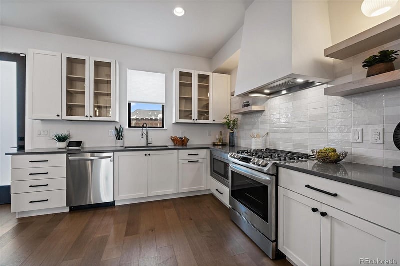 879 30th St, Denver, CO 80205