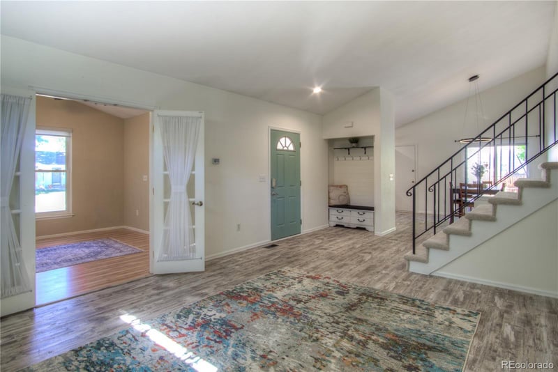 8707 Glasgow Pl, Littleton, CO 80128