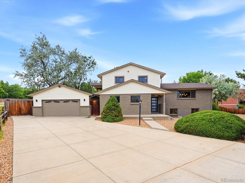7209 Secrest Ct, Arvada, CO 80007