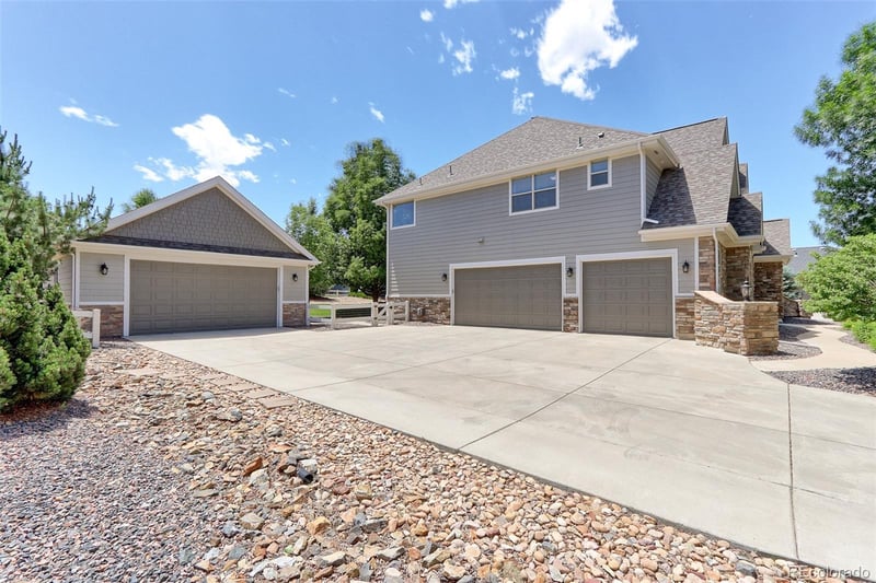 6260 Saddleback Ave, Longmont, CO 80504