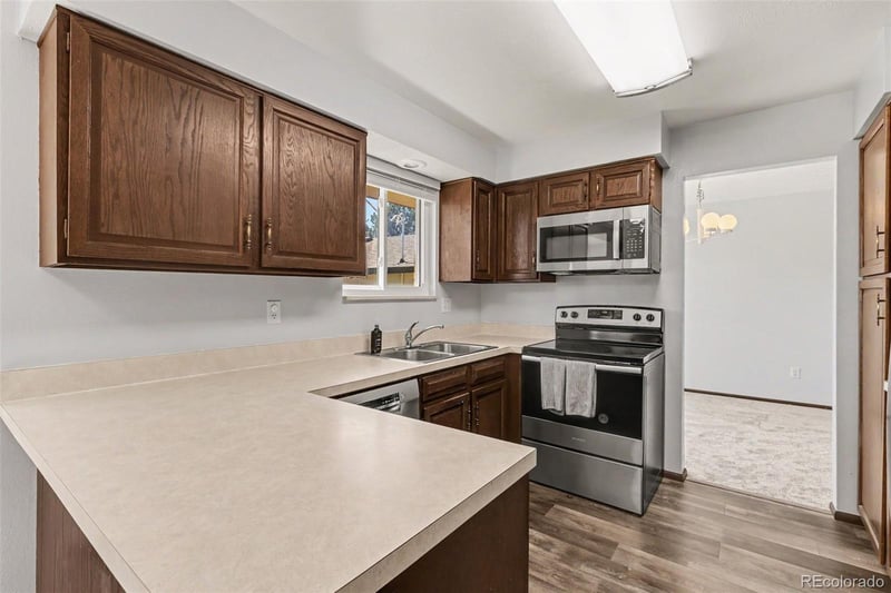6556 Brentwood Way, Littleton, CO 80123