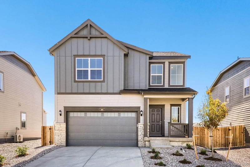 395 Wildflower Ct, Bennett, CO 80102