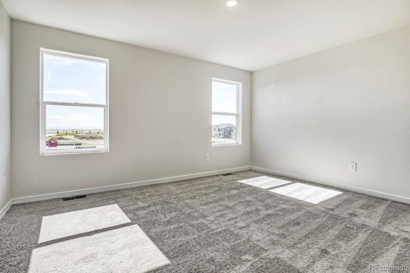 395 Wildflower Ct, Bennett, CO 80102