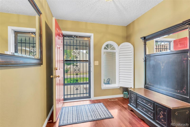 4977 Eagle Cir, Aurora, CO 80015