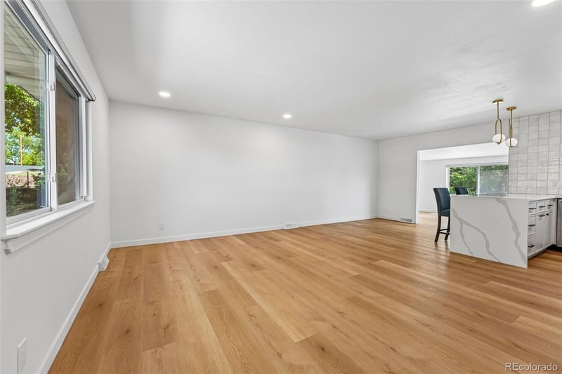 862 Simms St, Lakewood, CO 80228