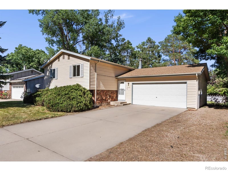 3512 Camelot Dr, Fort Collins, CO 80525