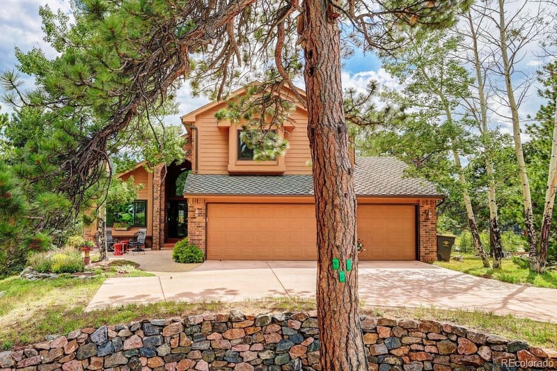25856 Buffalo Ln, Golden, CO 80401