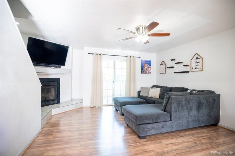 4107 Rifle Way, Aurora, CO 80013