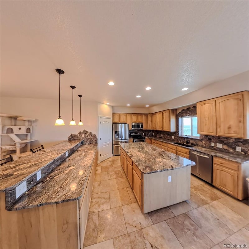 58989 Chenango Pl, Strasburg, CO 80136