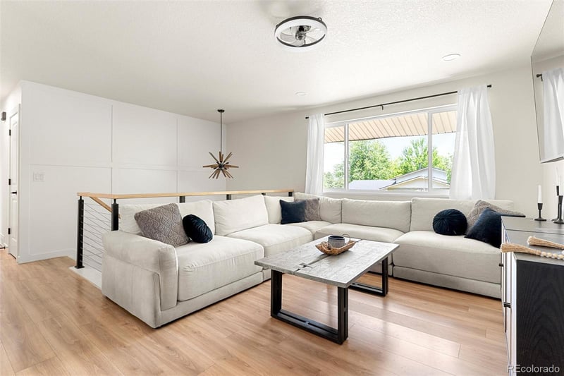 7683 Vine St, Centennial, CO 80122