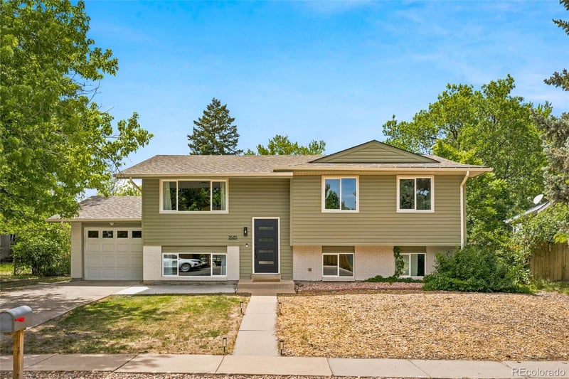 7683 Vine St, Centennial, CO 80122
