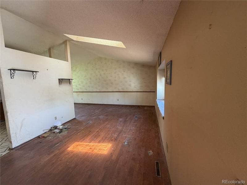 1674 Saulsbury Ct, Loveland, CO 80538
