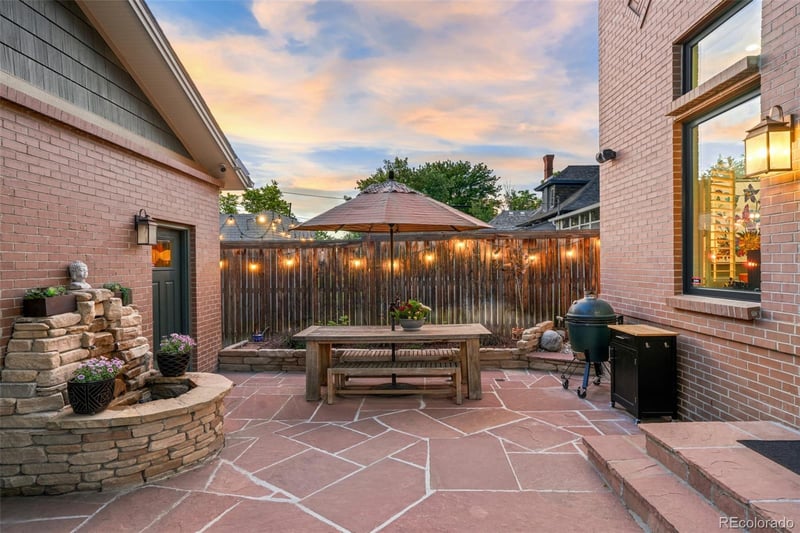 925 Emerson St, Denver, CO 80209