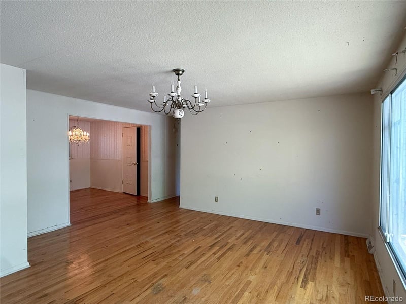 975 9th Ave, Broomfield, CO 80020