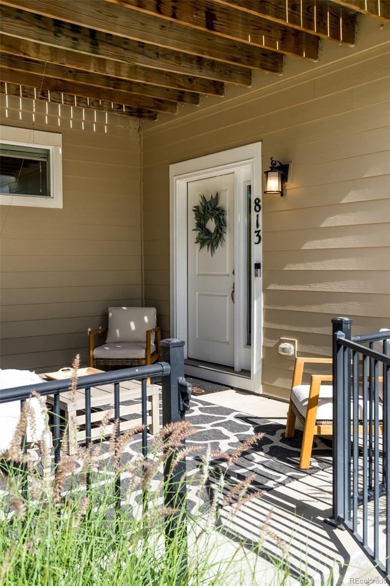 813 Grandview Mdws Dr, Longmont, CO 80503
