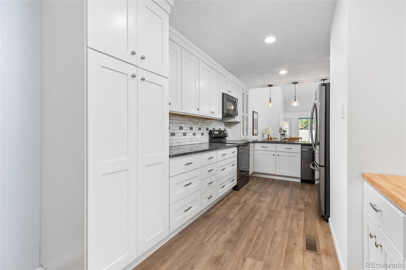 7161 S Vine Cir, Centennial, CO 80122