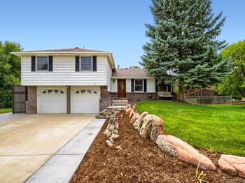 12875 Hillcrest Dr, Longmont, CO 80504